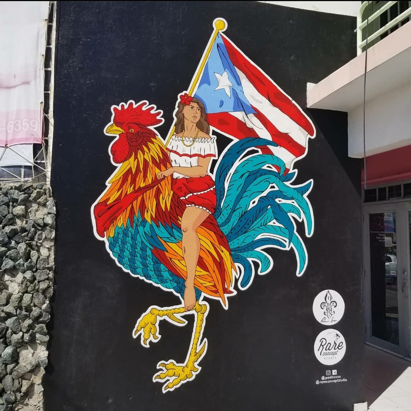 Mural de Padin Sosa mujer en gallo aguadilla puerto rico